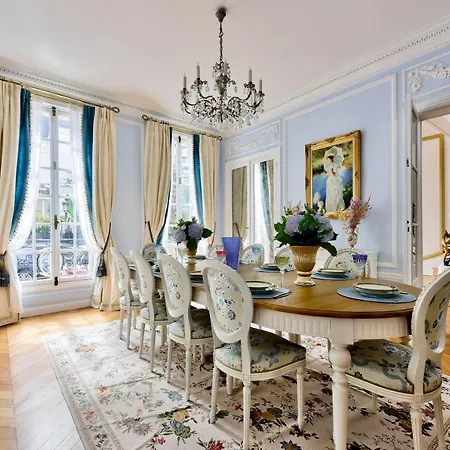 Villa Luxury House In