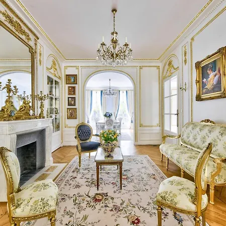 Luxury House In Villa