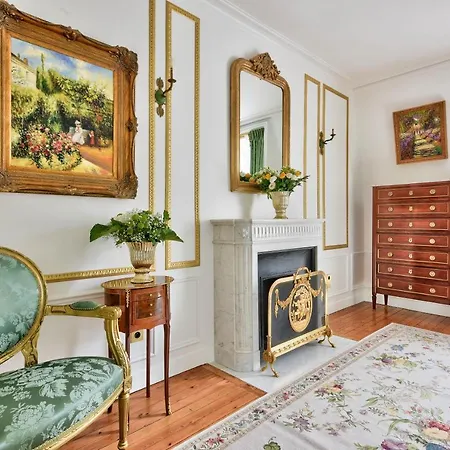 Villa Luxury House In *