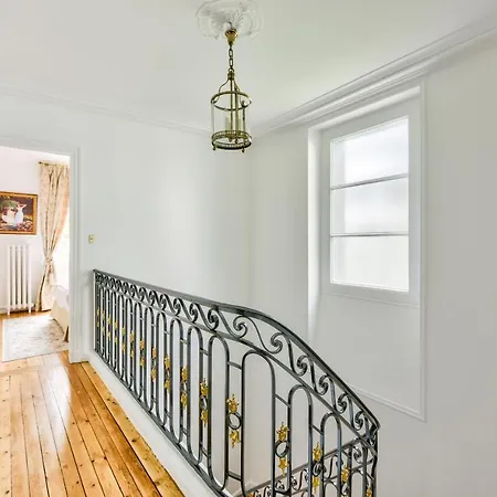 Luxury House In Villa *