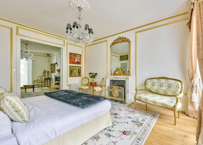 Luxury House In Vila *