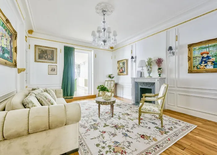 Villa Luxury House In