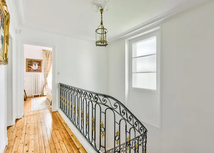 Luxury House In Villa *