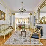 Villa Luxury House In